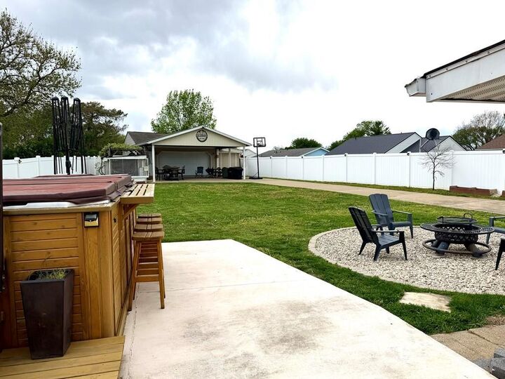Property Photo:  1905 Cheyenne Drive  OH 43113 