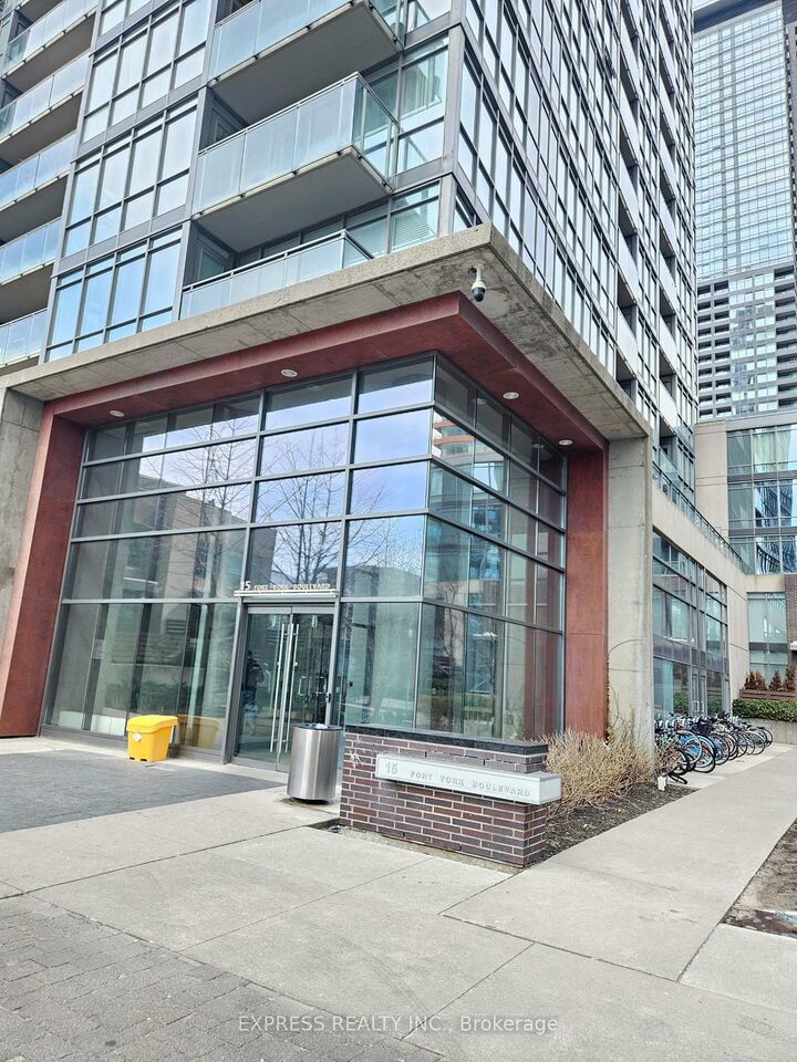 Property Photo: 15 Fort York Boulevard 705 ON M5V 3Y4