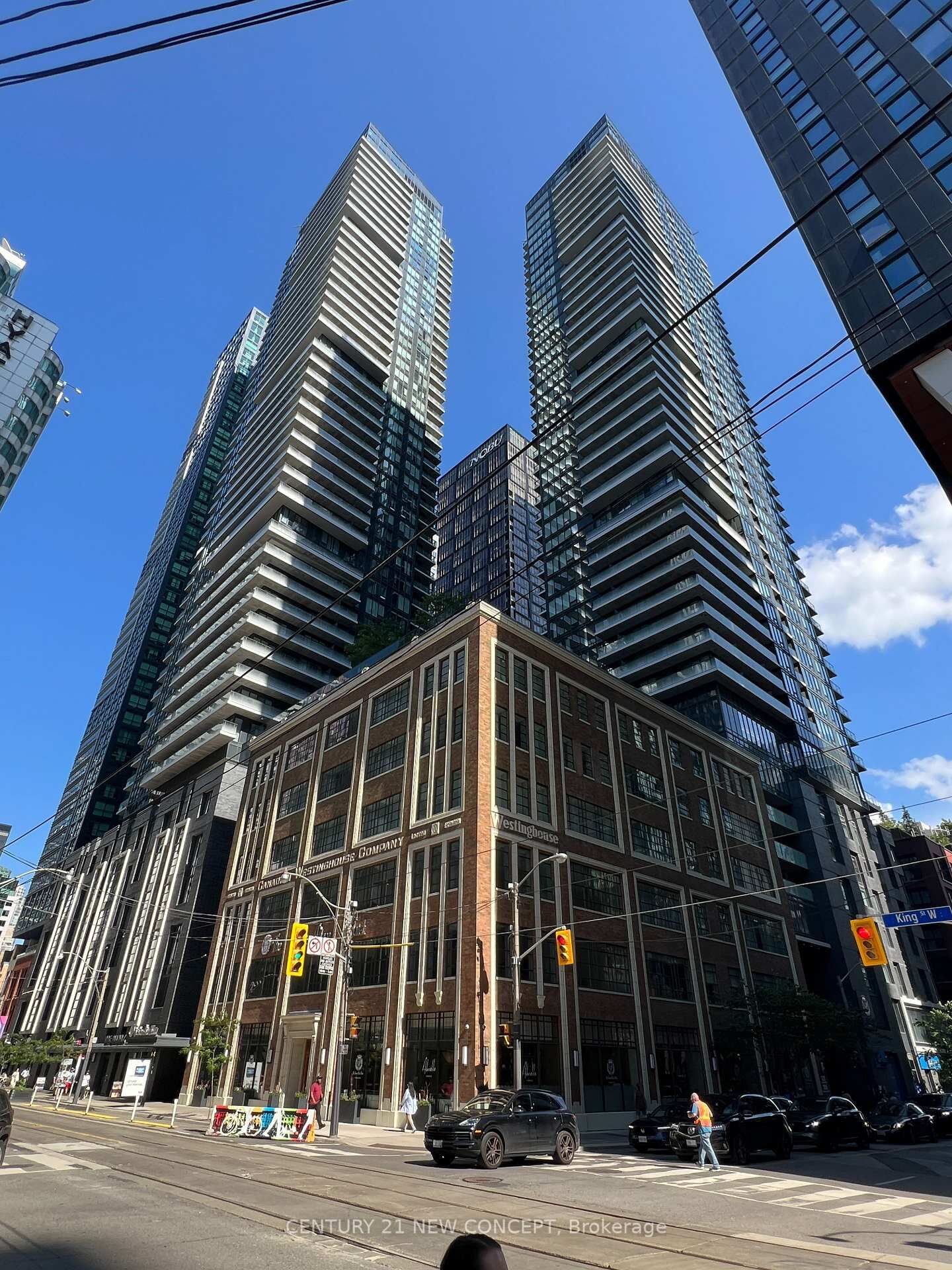 Property Photo:  115 Blue Jays Way 2109  ON M5V 0N4 