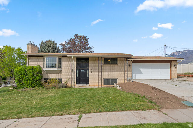 Property Photo:  224 E 5200 S  UT 84405 