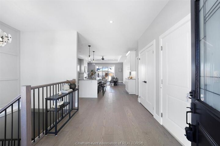 Property Photo: 107 McKenzie Court ON N7L 0G7