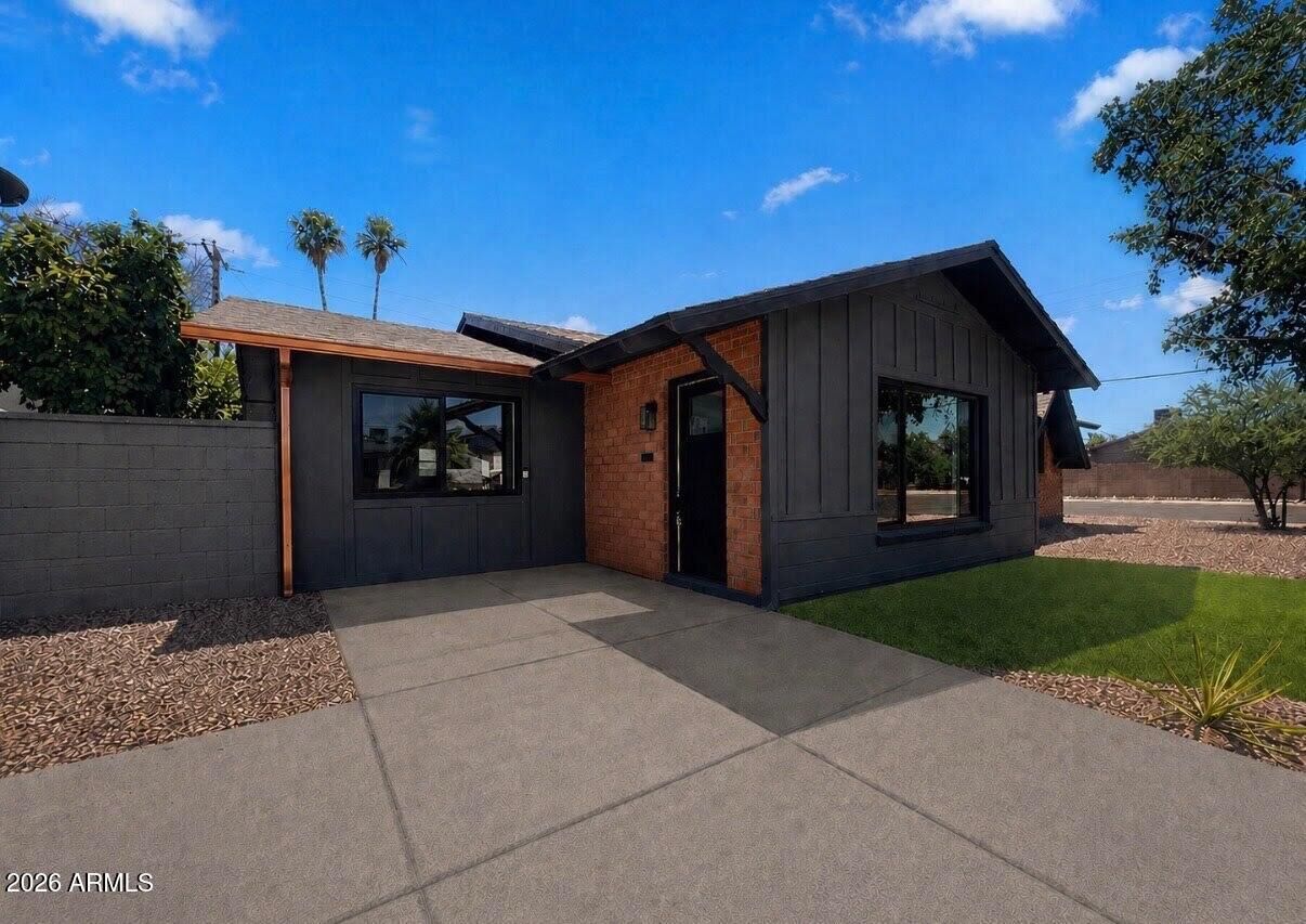 Property Photo:  8201 E Whitton Avenue  AZ 85251 