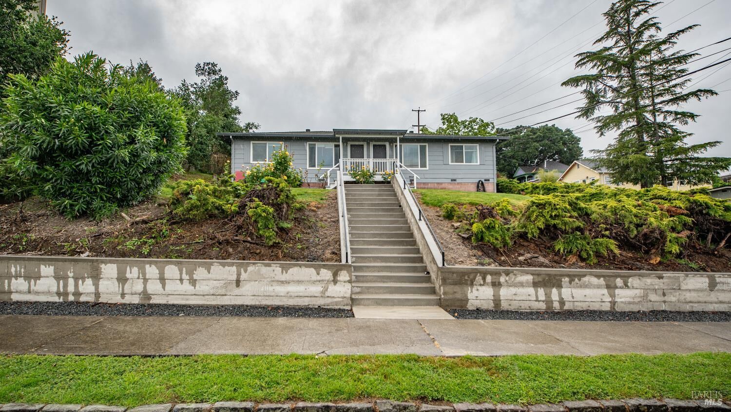 Property Photo: 619 621 Kentucky Street CA 94952
