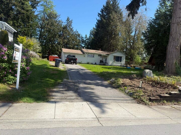 Property Photo:  918 164 Street  BC V4A 4Y5 