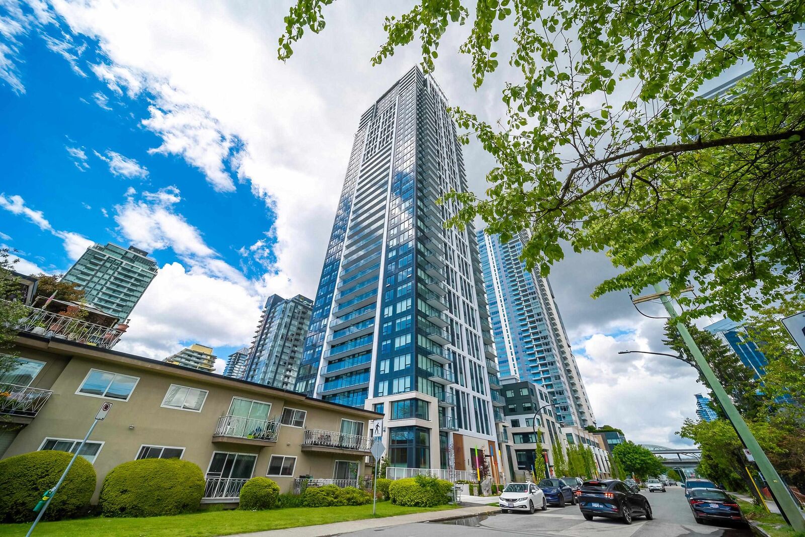 Property Photo: 6537 Telford Avenue 1407 BC V5H 0K9