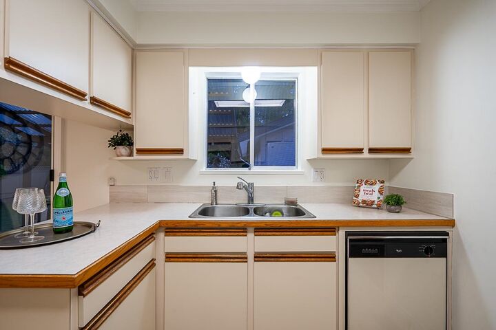Property Photo: 26981 28B Avenue BC V4W 3A5