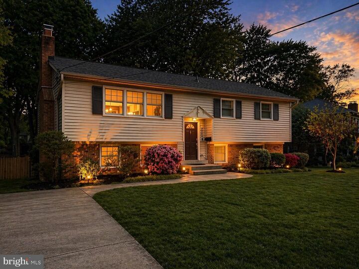 Property Photo:  2003 Rampart Drive  VA 22308 