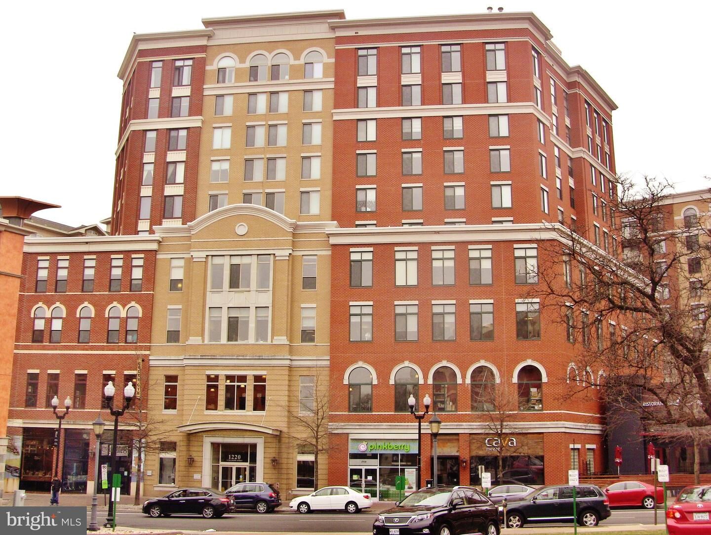 Property Photo: 1220 N Fillmore Street 710 VA 22201