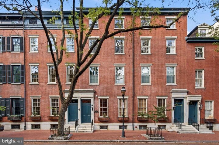 Property Photo:  915 Clinton Street 203  PA 19107 