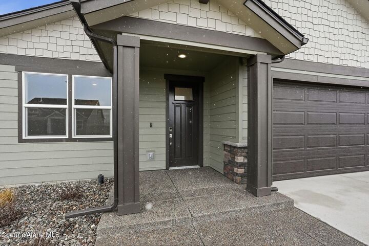 Property Photo:  6724 N Coeur Terre Blvd  ID 83815 