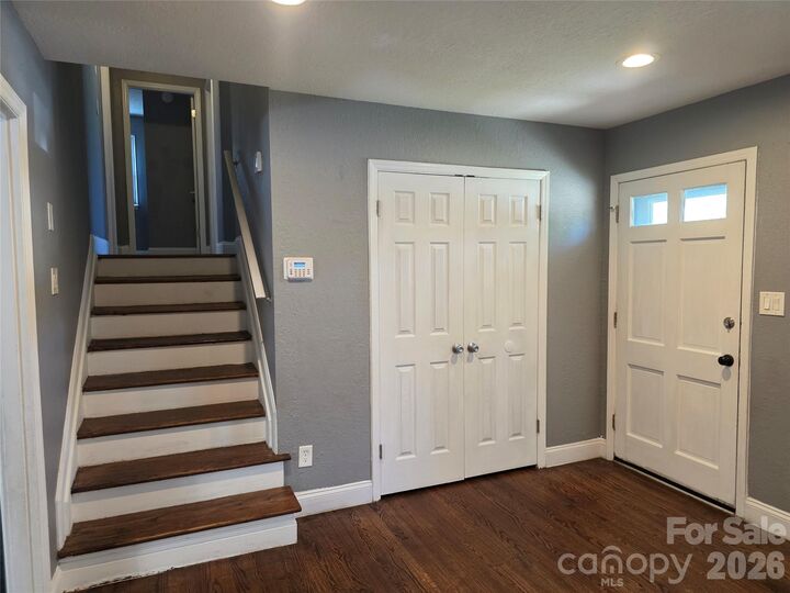 Property Photo:  1524 Pondella Drive  NC 28213 