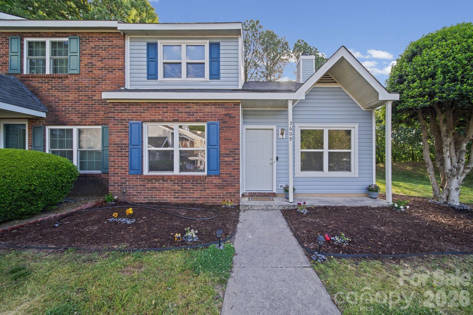 Property Photo:  3609 Huyton Court  NC 28215 