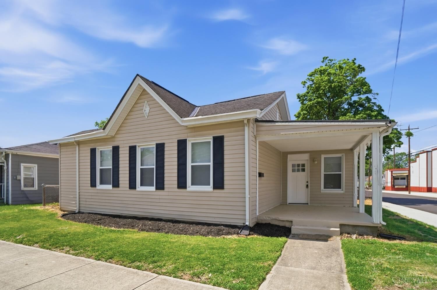 Property Photo:  225 N Hill Street  OH 45030 