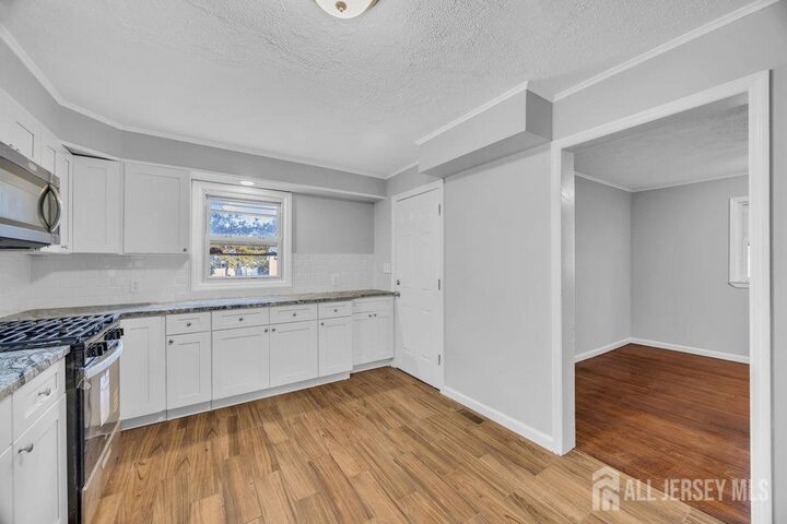 Property Photo: 49 Comstock Street NJ 08901
