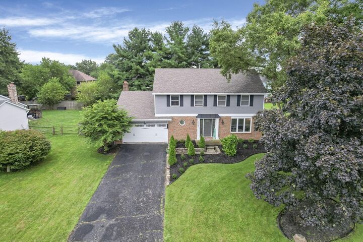 Property Photo:  10131 Hounsdale Drive  OH 43147 