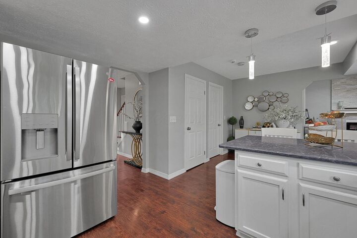 Property Photo:  10131 Hounsdale Drive  OH 43147 