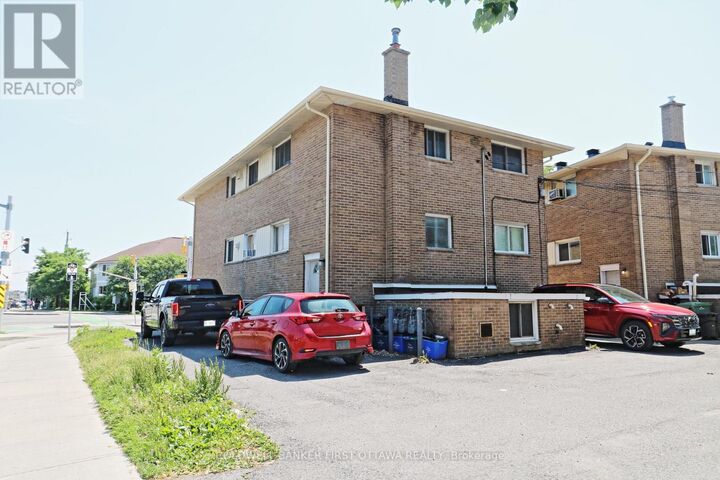 Property Photo:  609 Donald Street  ON K1K 1L3 