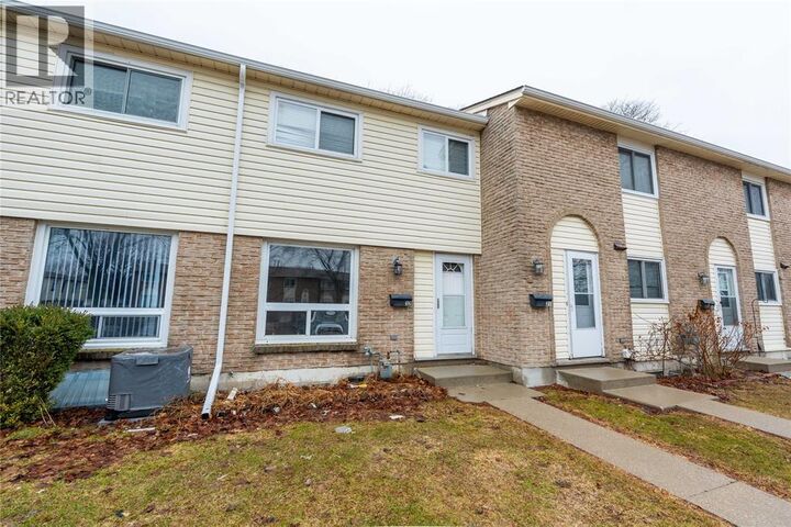 Property Photo:  27 Turner Drive 32  ON N7S 4R9 