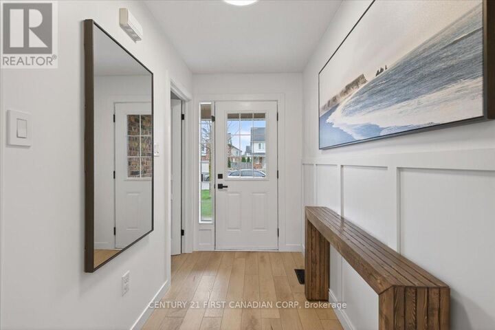 Photo de la propriété:  932 Silverfox Crescent  ON N6G 5B6 