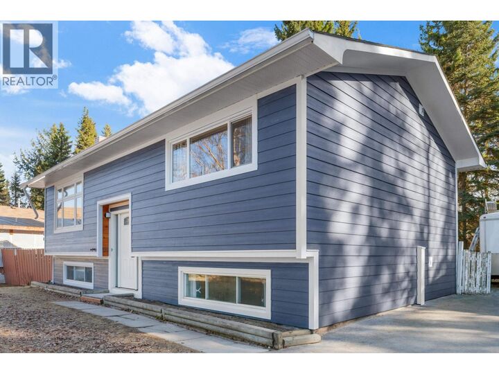 Photo de la propriété:  7837 Piedmont Crescent  BC V2K 3K8 