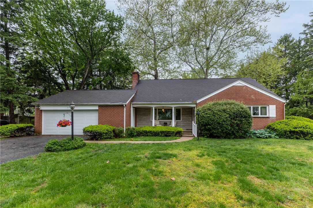 Property Photo:  517 Locust Hill Drive  OH 45322 