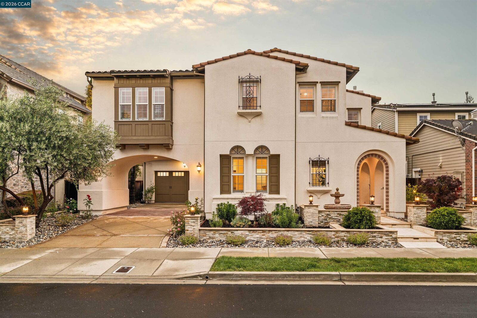 Property Photo:  5325 Pembroke Way  CA 94582 