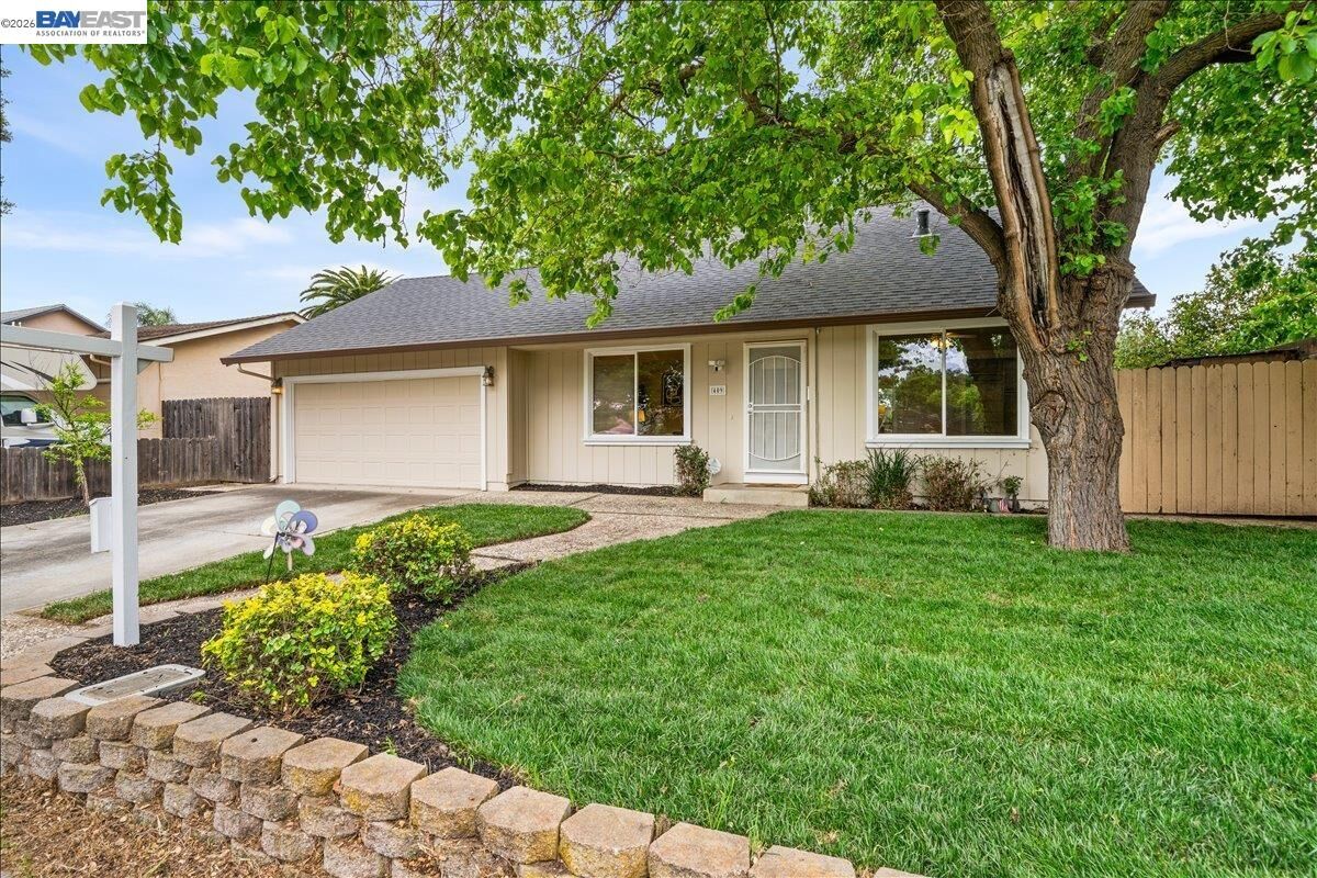 Property Photo: 409 Alameda Dr CA 94551