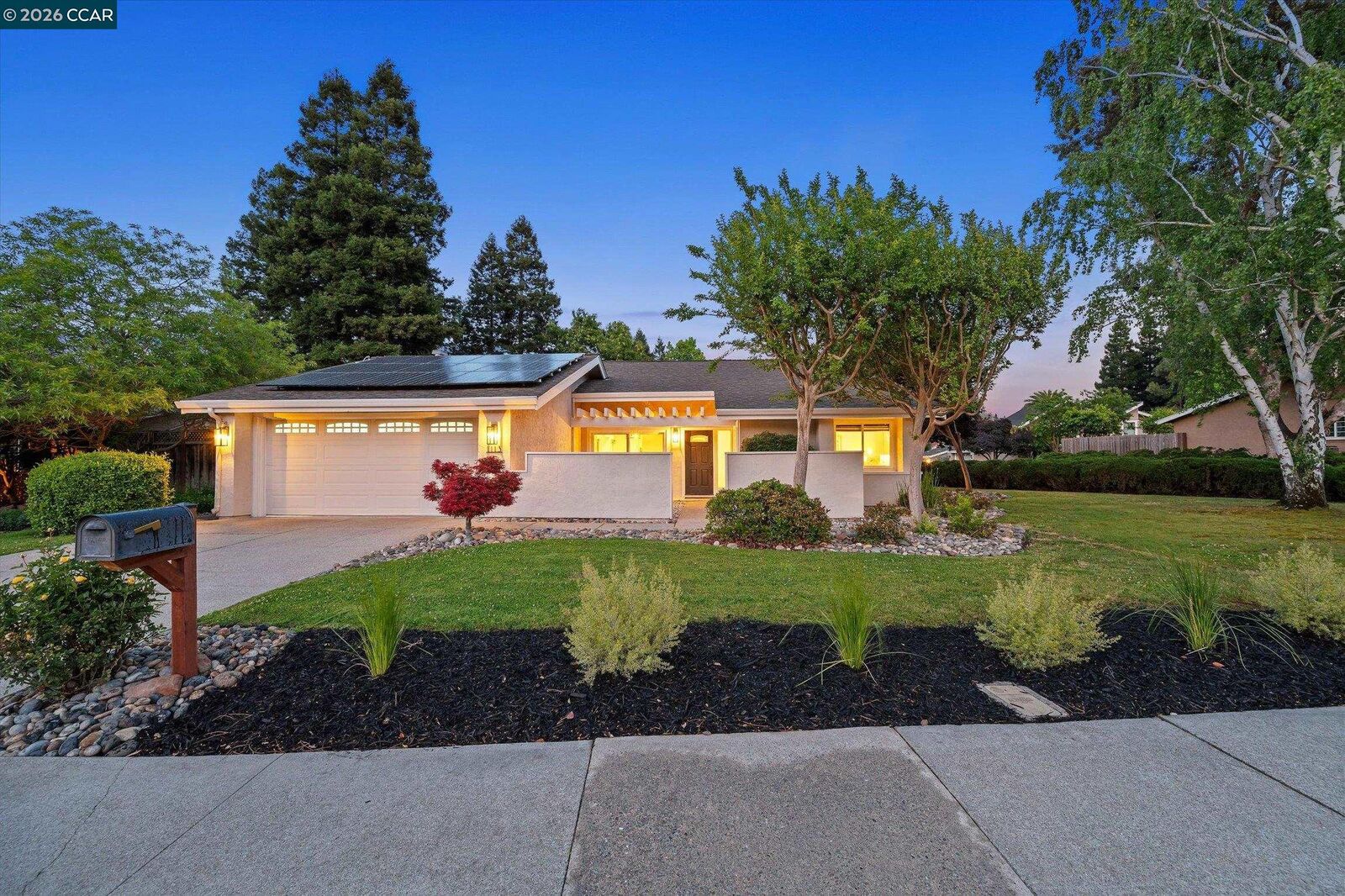 Property Photo:  1113 Delta Way  CA 94526 