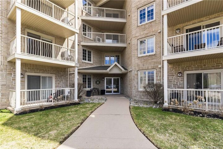 65 Diamond Head Court 407 — photo 1
