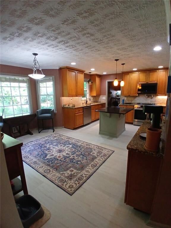 Property Photo: 215 Hampton Woods Drive GA 30215