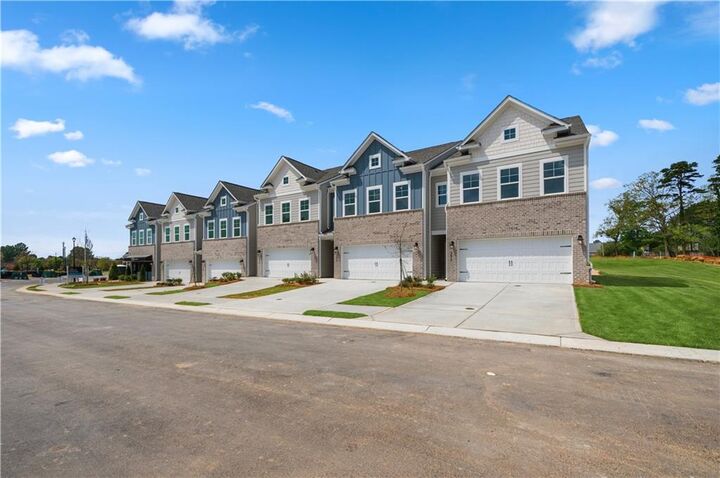 Property Photo:  525 Darlington Court  GA 30253 