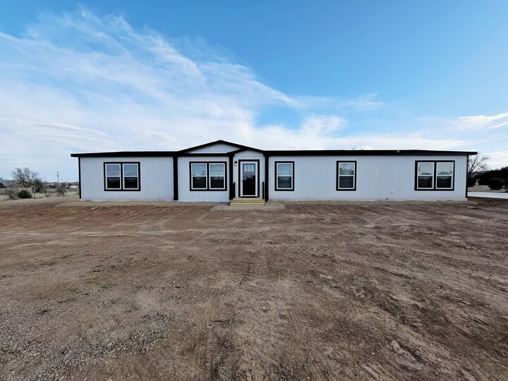 Property Photo:  8 Birch Road  NM 87015 