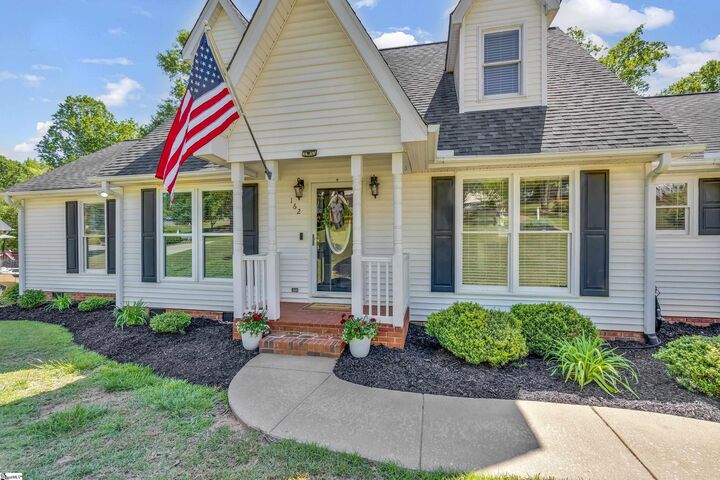Property Photo:  162 Woodcreek Drive  SC 29303 