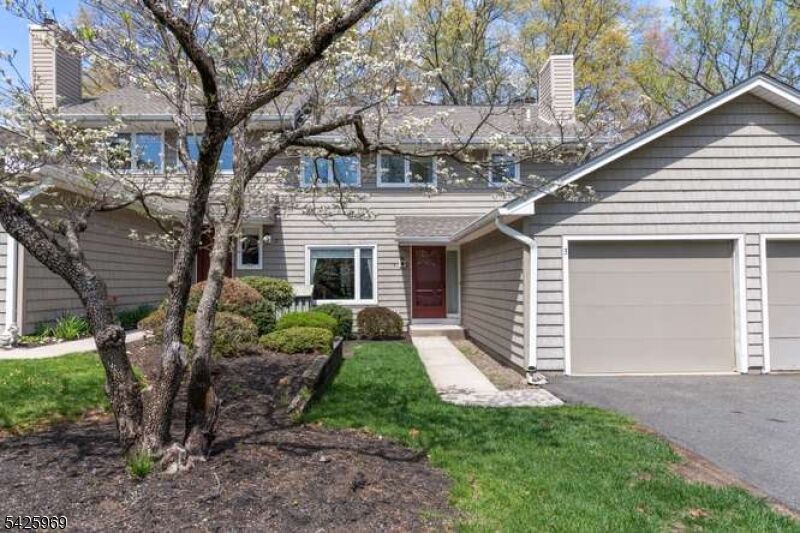 Property Photo:  3 Macmillan Ct  NJ 07430 