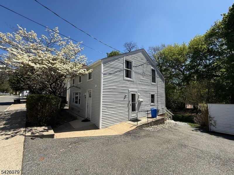 Property Photo:  20 Maple Ave  NJ 07866 