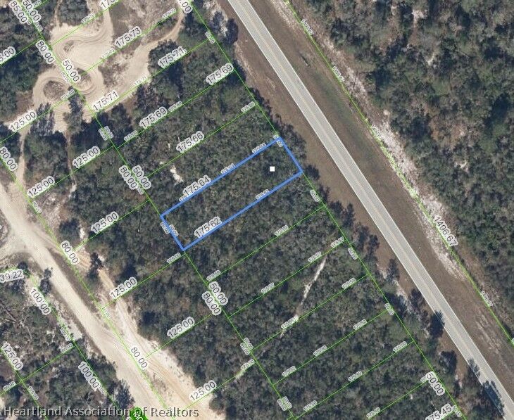 Property Photo:  951 County Road 29  FL 33852 