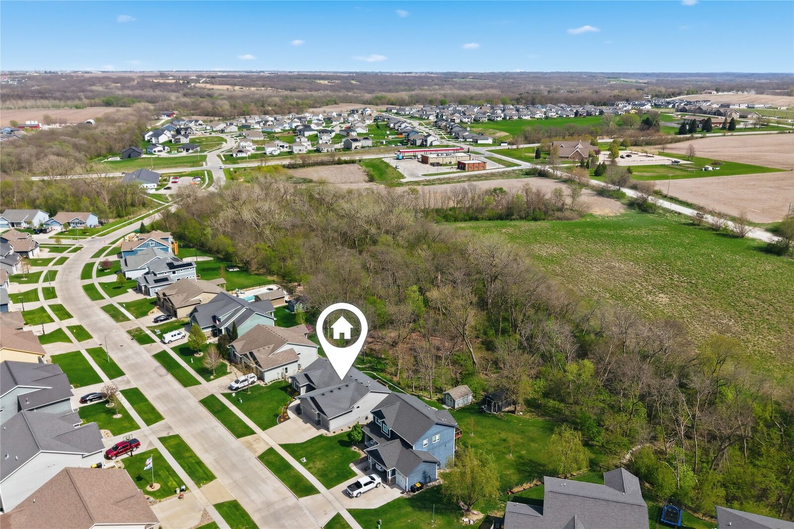 Property Photo:  1009 Baileys Grove Drive  IA 50003 