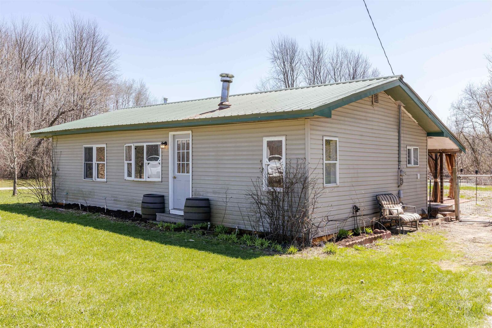 Property Photo:  645 W Badger  MI 48612 