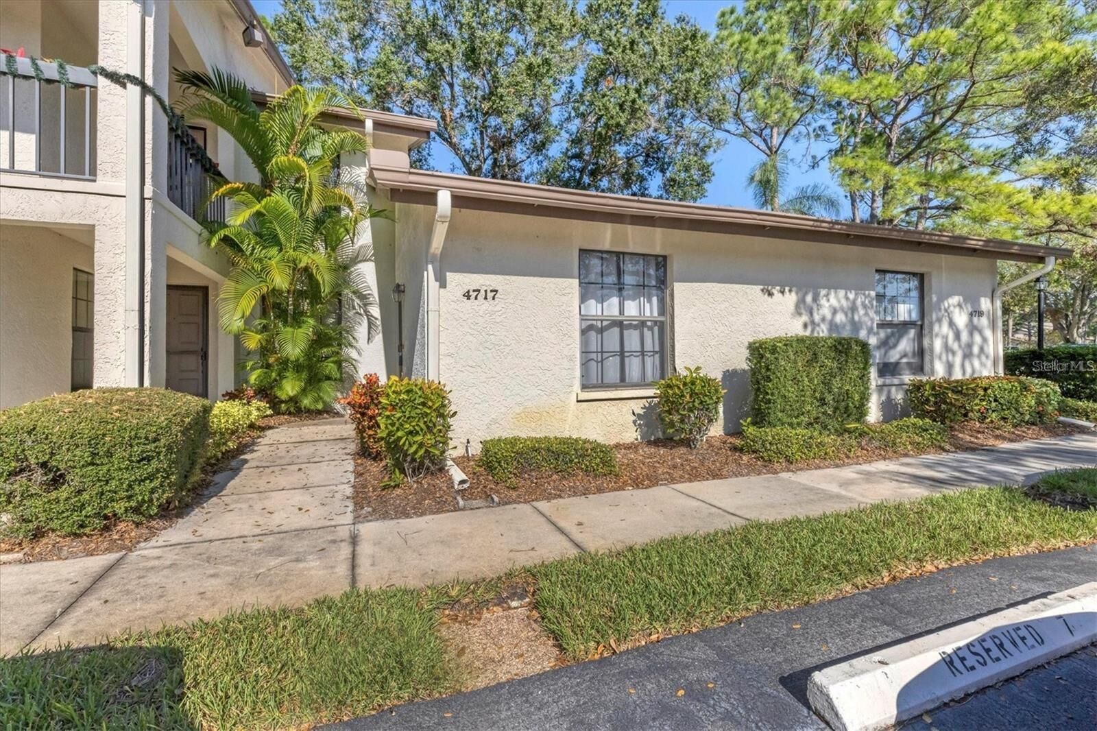 Property Photo:  4717 Winslow Beacon 7  FL 34235 