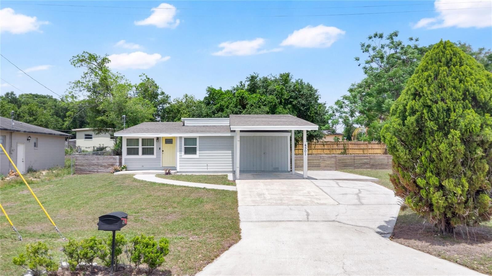 Property Photo:  4501 Jim Glenn Drive  FL 32808 