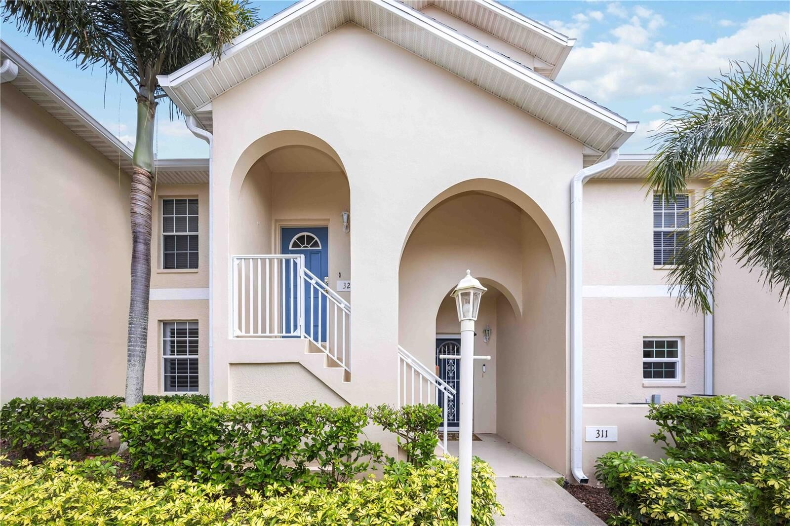 Property Photo:  4240 Breezeway Boulevard 321  FL 34238 
