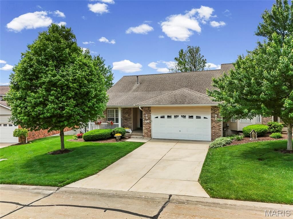 Property Photo:  2915 Mac Arthur Drive 31  MO 63301 