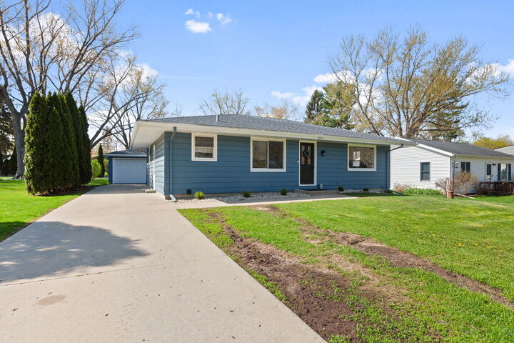 Property Photo:  30215 Sumac Dr  WI 53105 