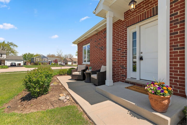 Property Photo:  628 Prairie Crossing Drive  IL 60451 