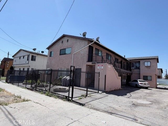Property Photo:  6827 Radford  CA 91605 