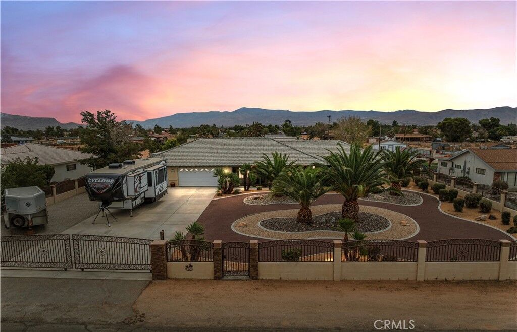 Property Photo: 13991 Jicarilla Road CA 92307