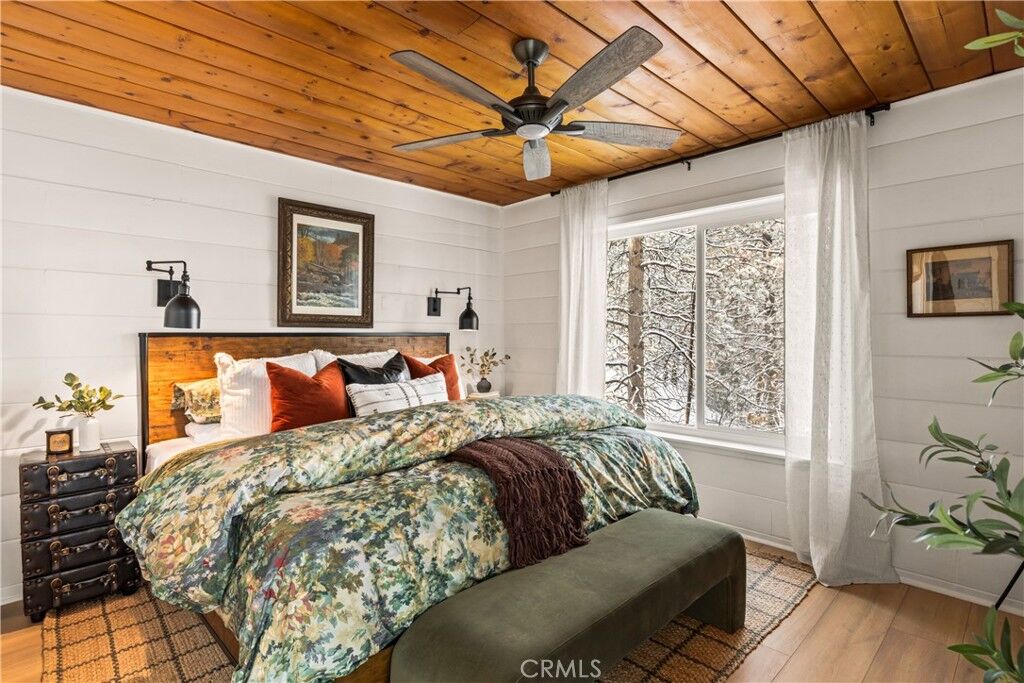 Property Photo:  1149 Scenic Wy  CA 92378 