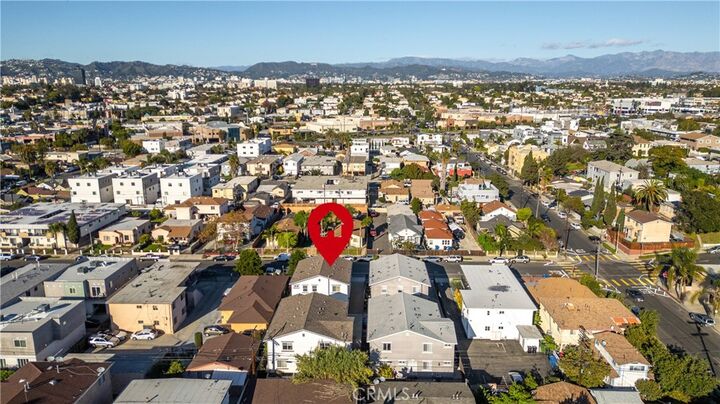 Property Photo:  4816 Saturn Street  CA 90019 