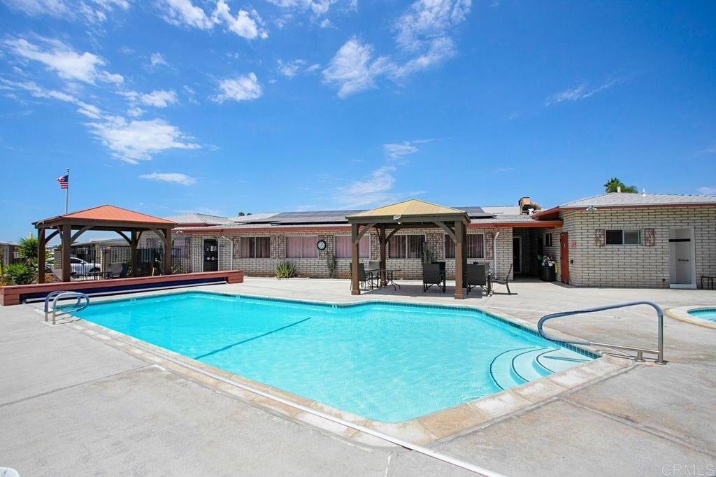 Property Photo:  1506 Oak Dr. 93  CA 92084 