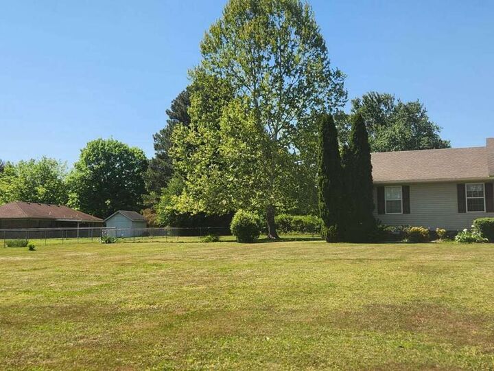 Property Photo:  307 Stribling Rd  TN 38464 